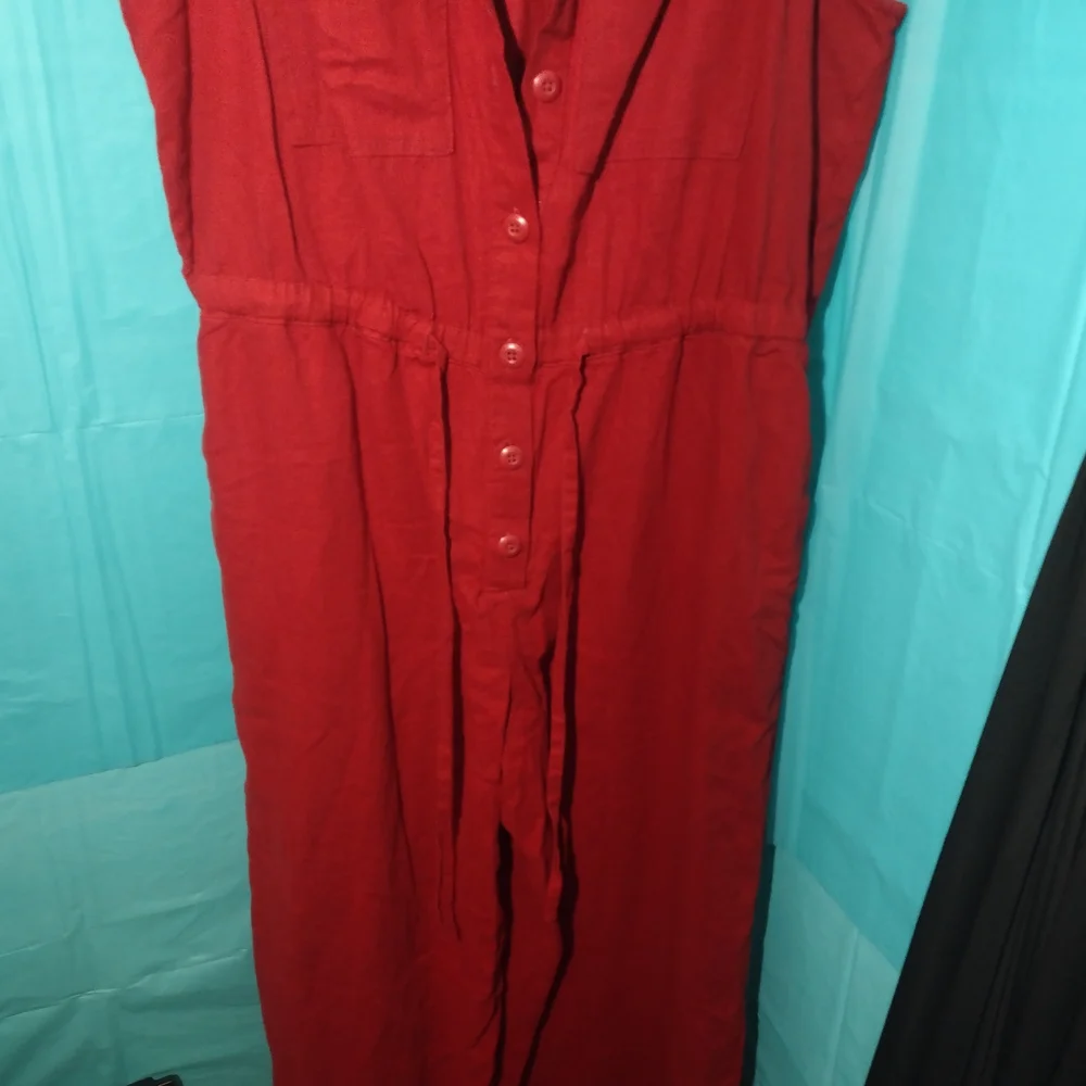 Universal Thread Red Garment - Picture 2 of 6
